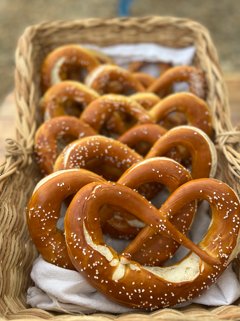 Jumbo Pretzels